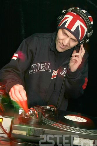  Dj Altero @  () -  12
