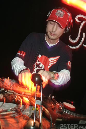   - DJ FStep @   -  79
